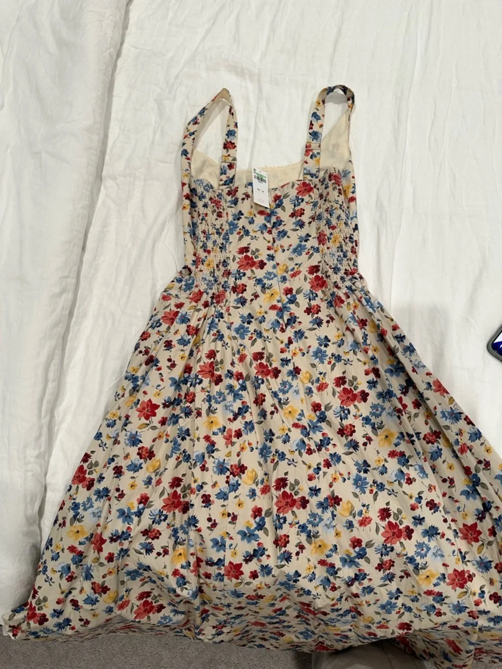 Abercrombie & Fitch Dylan Dress in Cream Floral. Never worn, NWT - Picture 3 of 4